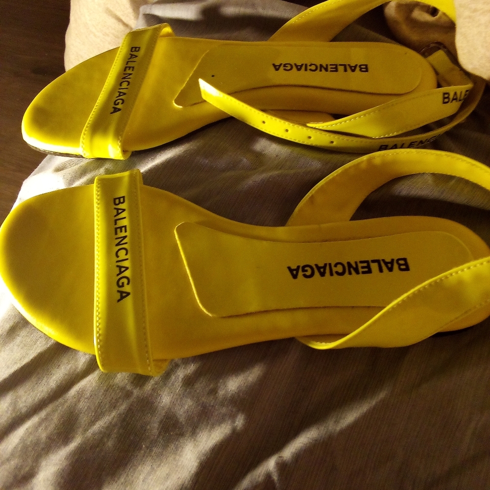 Balenciaga sandles size 7 to 8